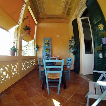L'andirivieni Bed & Breakfast Camogli