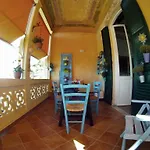 L'andirivieni Bed and Breakfast Camogli